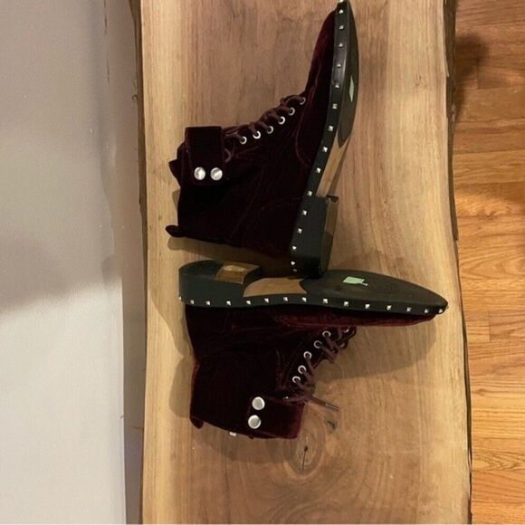 Vince Camuto boots womens Wine velvet Talorini Combat studded Boots 6.5 - Picture 4 of 6